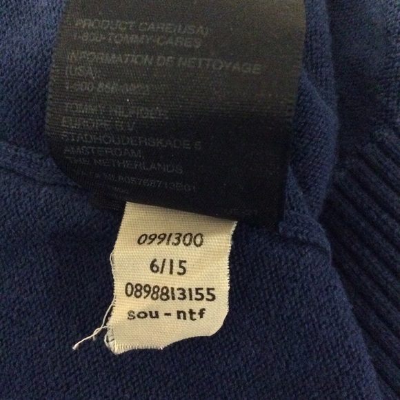 Men’s Tommy Hilfiger long sleeve v-neck sweater - Picture 8 of 9